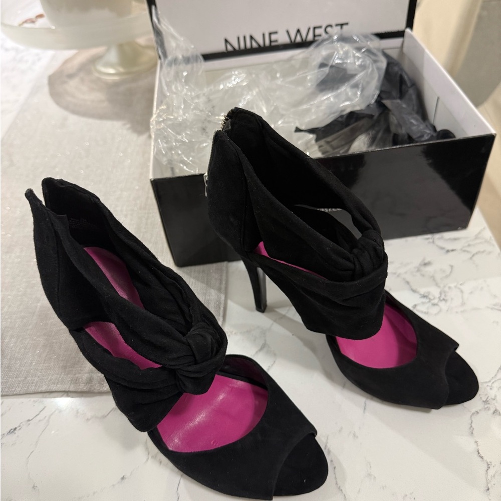 Nine West Black Suede Knot Front Open-Toe Heels with Pink Insole